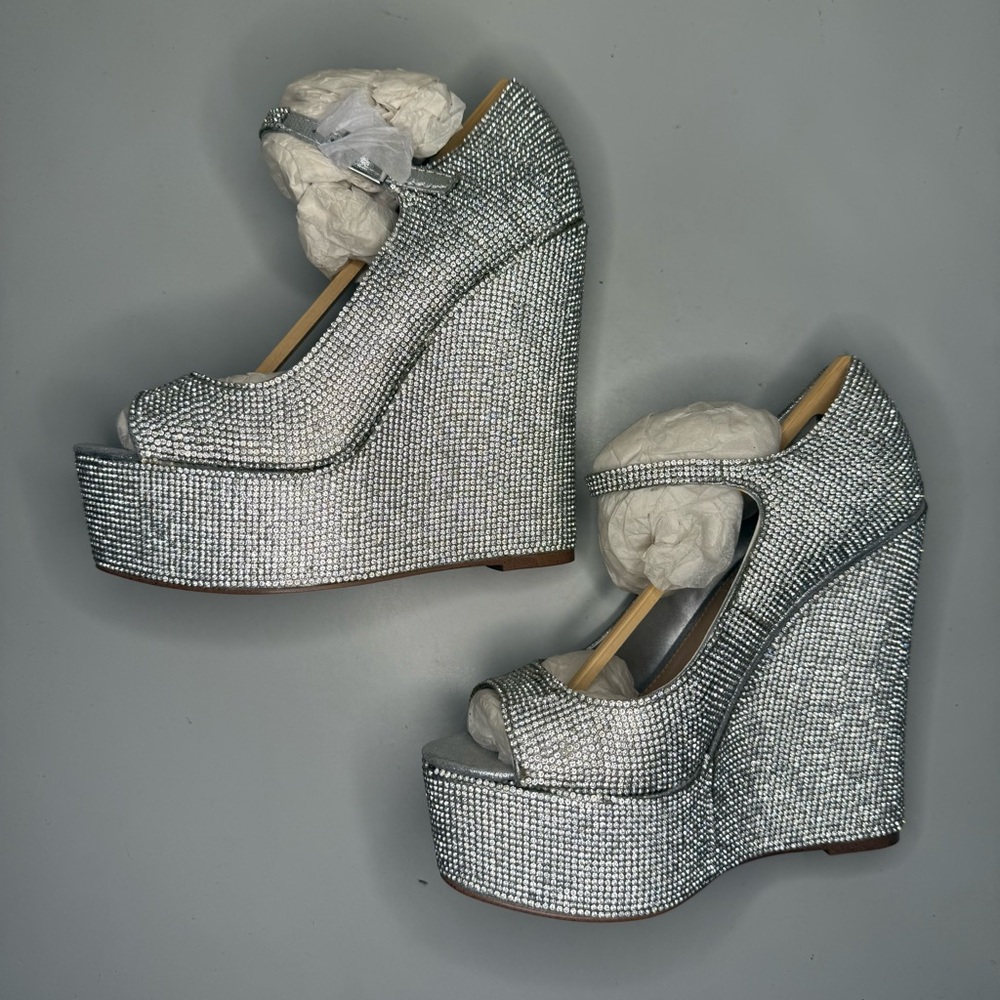 Steve Madden Macie Rhinestones Wedge Heels Size 6 - Picture 4 of 8